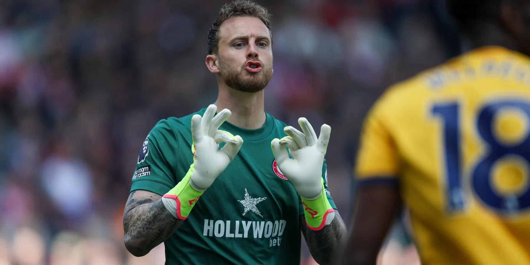 Oranje-keeper Flekken voert gesprekken met Bayer Leverkusen