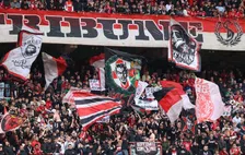 Thumbnail for article: Supporters Standard protesteren anderhalf uur voor clash tegen Sporting Charleroi: 'CEO Angelini kop van jut'