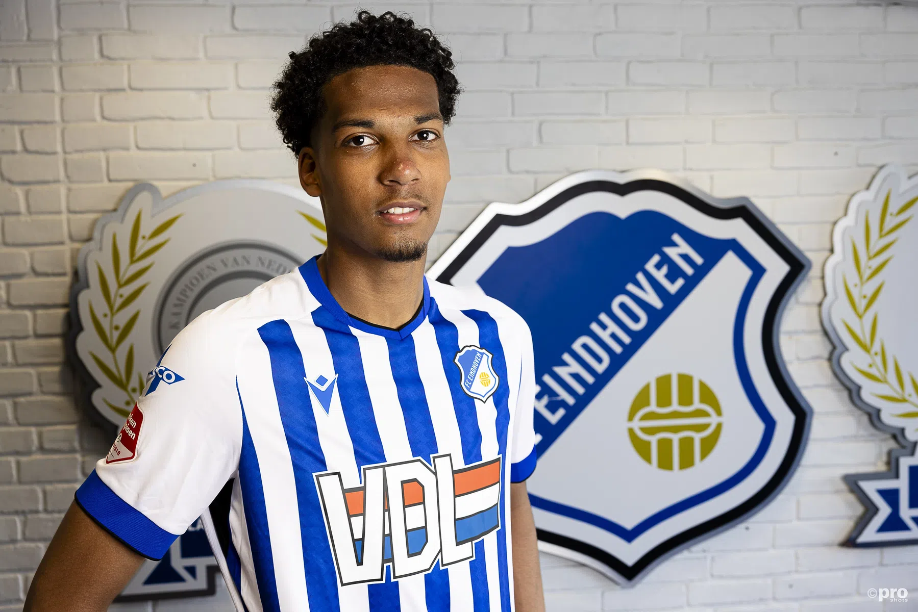 Toptransfer: FC Eindhoven-verdediger naar Juventus