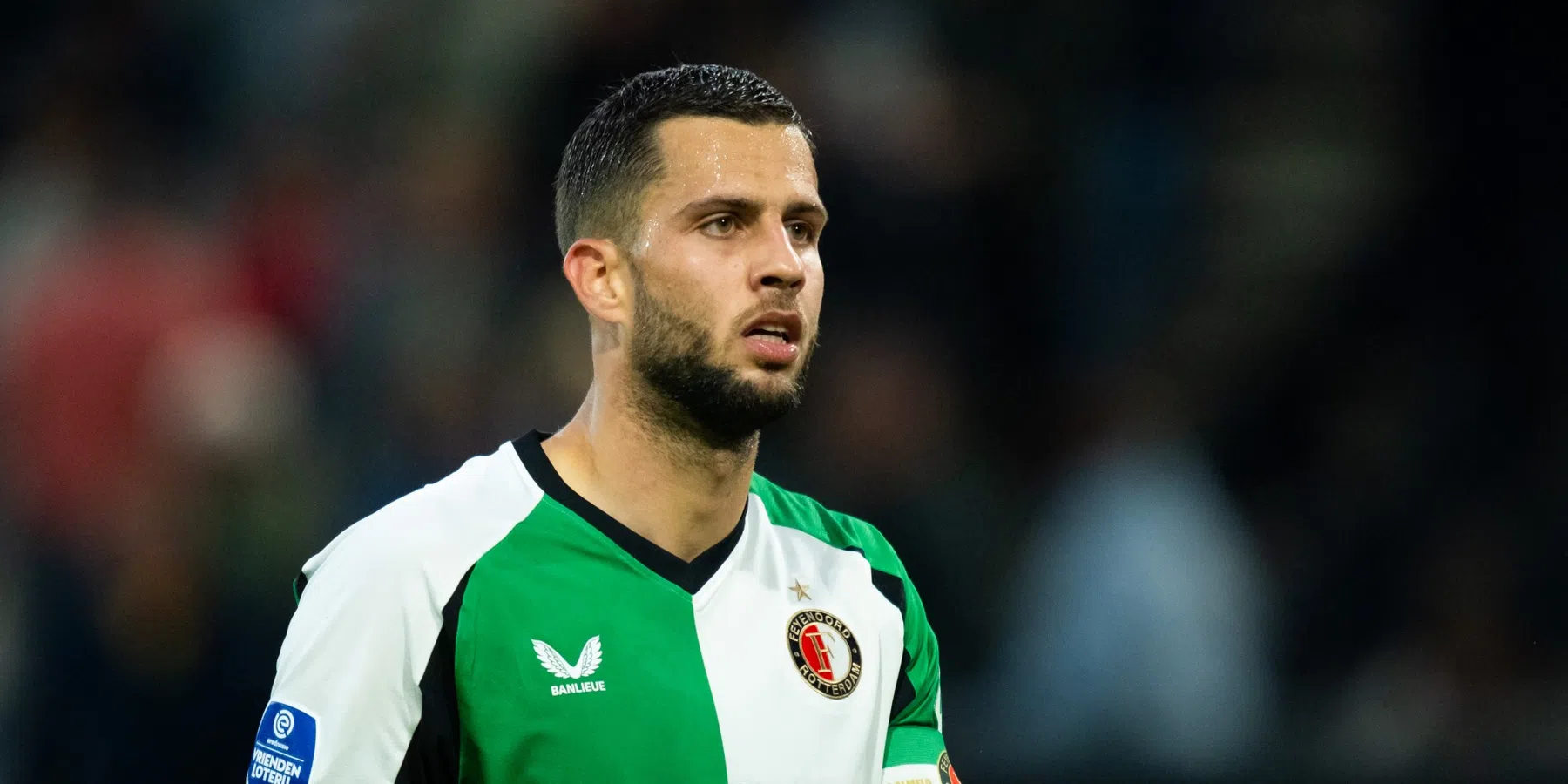 Feyenoord-verdediger Hancko lovend over PSV-spits De Jong
