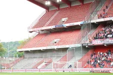 Thumbnail for article: Bijzondere taferelen bij Sporting Charleroi: Zebra's bedanken leeg uitvak