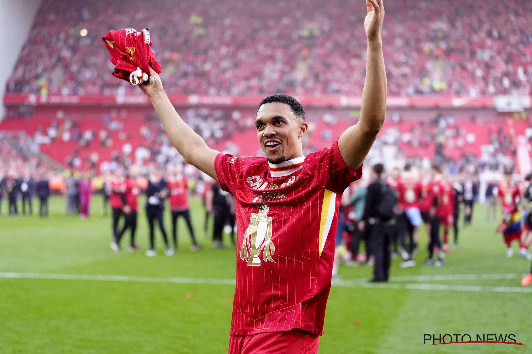 Real Madrid wil Alexander-Arnold sneller ophalen