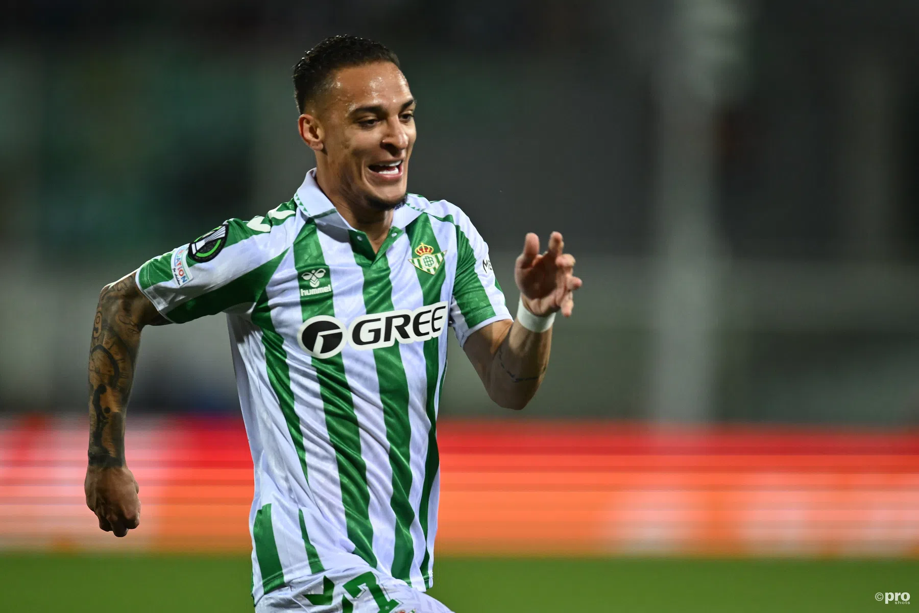 Antony emotioneel na heldenrol Real Betis