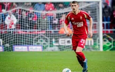 Thumbnail for article: OFFICIEEL: Belgisch jeugdinternational Dierckx verlengt contract bij Standard