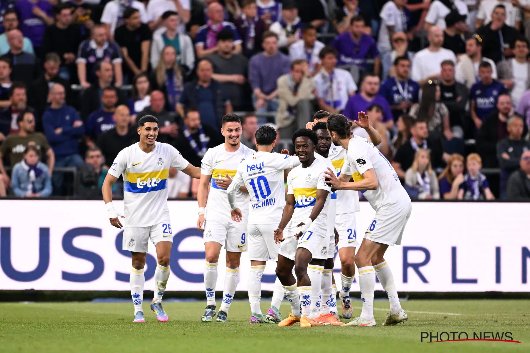 Union wint bij Anderlecht na knotsgek duel en zet grote stap richting titel