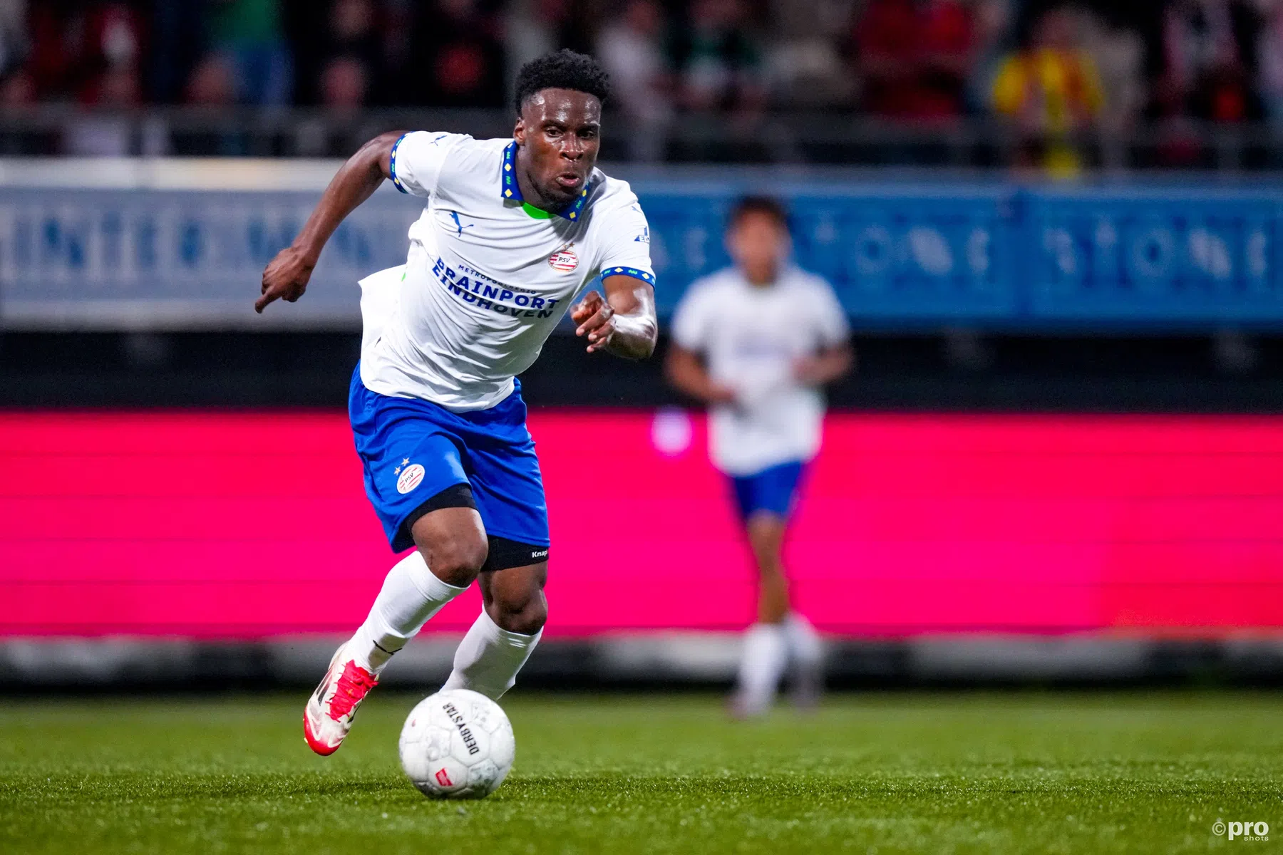 Veel interesse in PSV-verdediger Van de Blaak, Utrecht genoemd