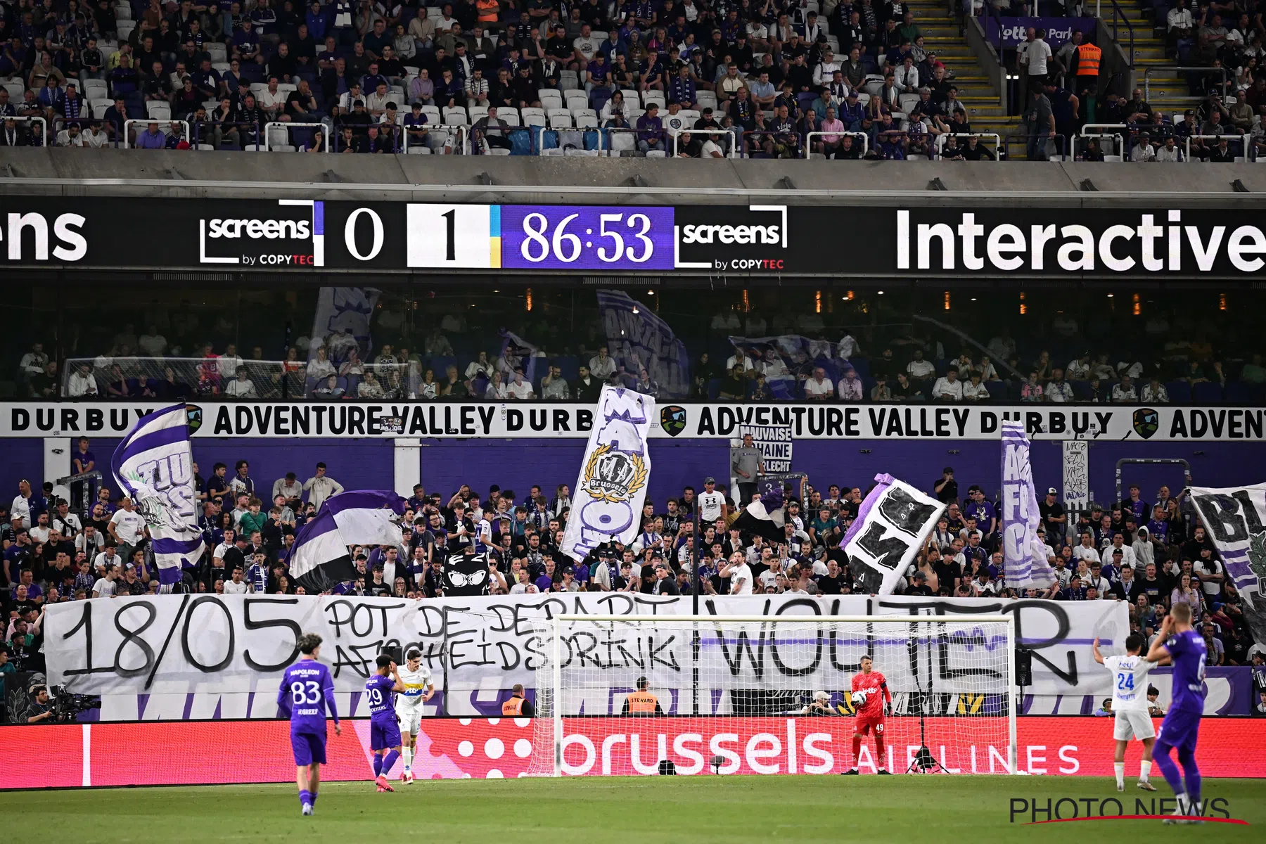 ‘RSC Anderlecht-fans zondag met champagne en taart naar het stadion’