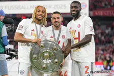 Thumbnail for article: 'Bayern zet tandje bij na mislopen Huijsen, positieve gesprekken met verdediger'
