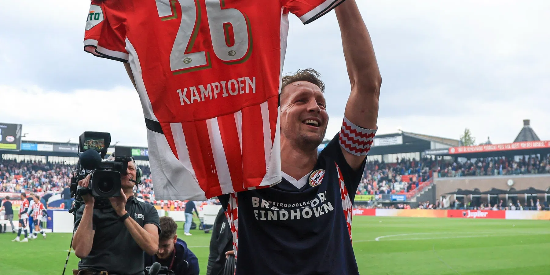 PSV is kampioen, De Jong kan het niet geloven