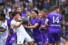 Totaal onbegrip over opstootje tijdens Anderlecht - Club: 'Altijd rood! Hij was te zwak voor FCB!' 