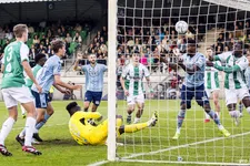 Thumbnail for article: Willem II verliest bij FC Dordrecht en moet vol aan de bak