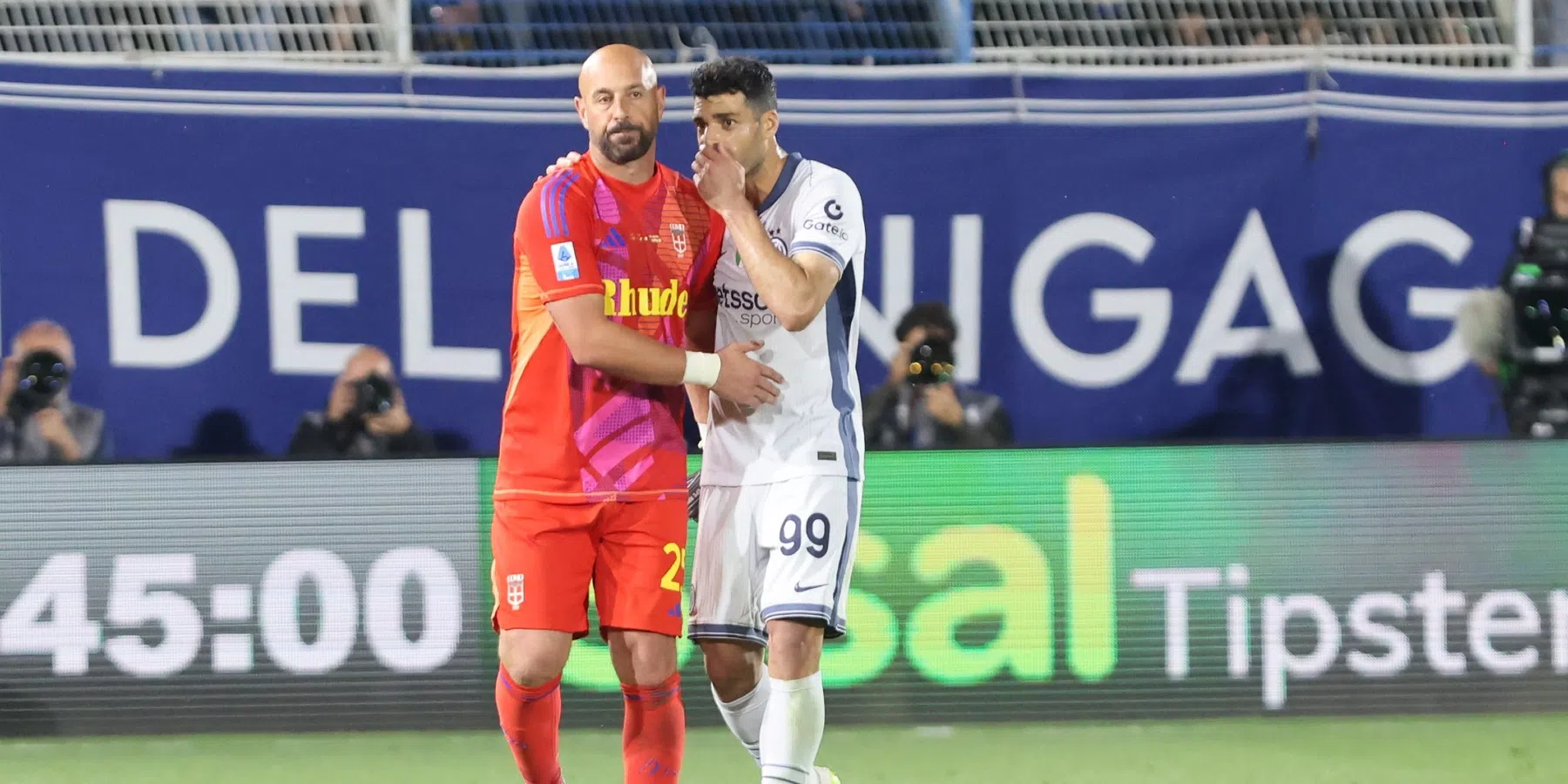 Doelman Reina moet op bizarre wijze voetbalcarrière vroegtijdig beëindigen