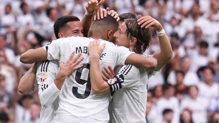 Afscheid Real Madrid-legendes Modric en Ancelotti