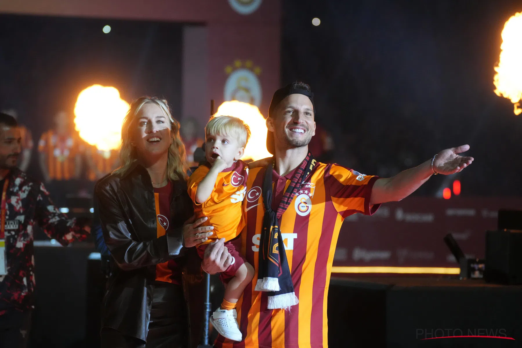 Dries Mertens stopt na vertrek bij Galatasaray mogelijk toch niet als prof