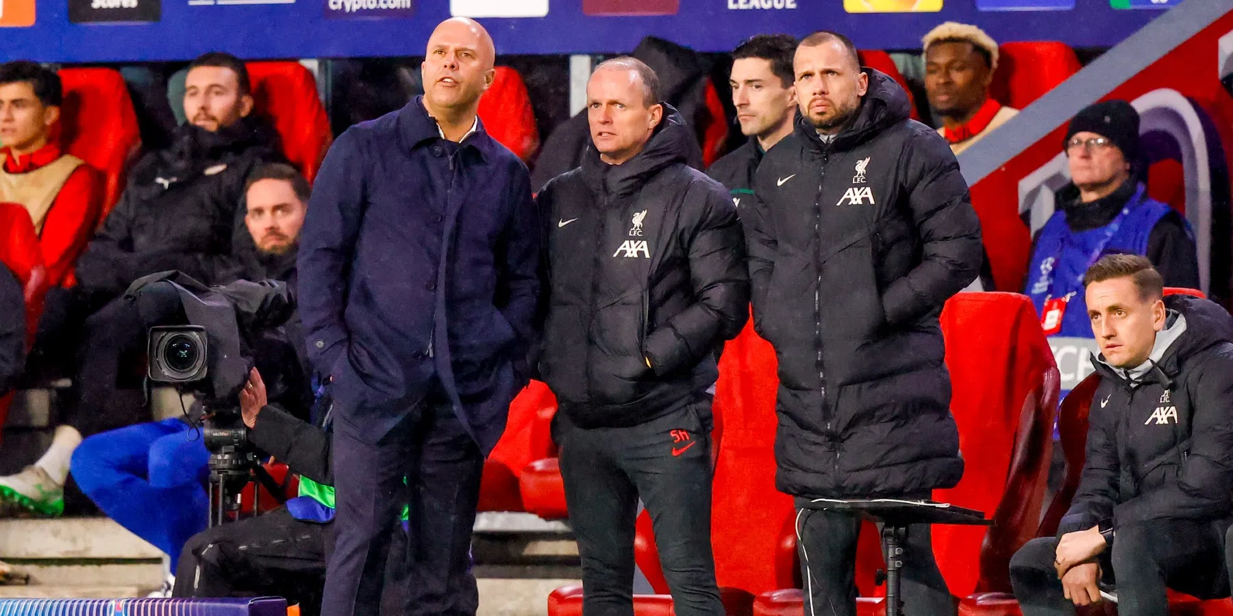 Slot over Heitinga en Ajax