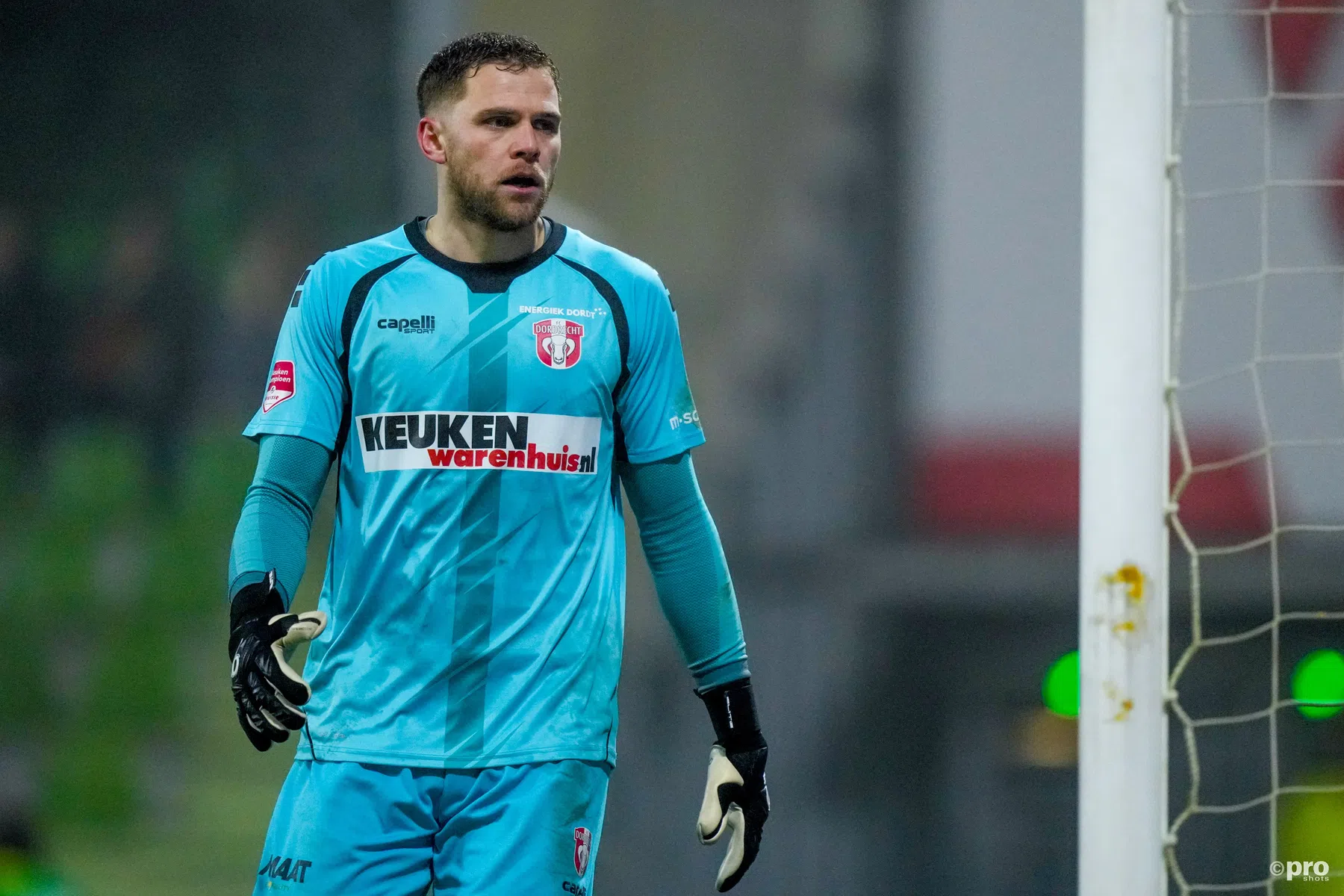 Feyenoord licht optie en strikt doelman Bossin