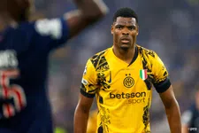 Thumbnail for article: Dumfries spreekt van 'donkere' dag na mislopen CL-winst: 'Maar we zijn trots'