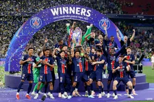 Thumbnail for article: PSG imponeert: hoe Luis Enrique en waanzinnige Vitinha het verschil maakten