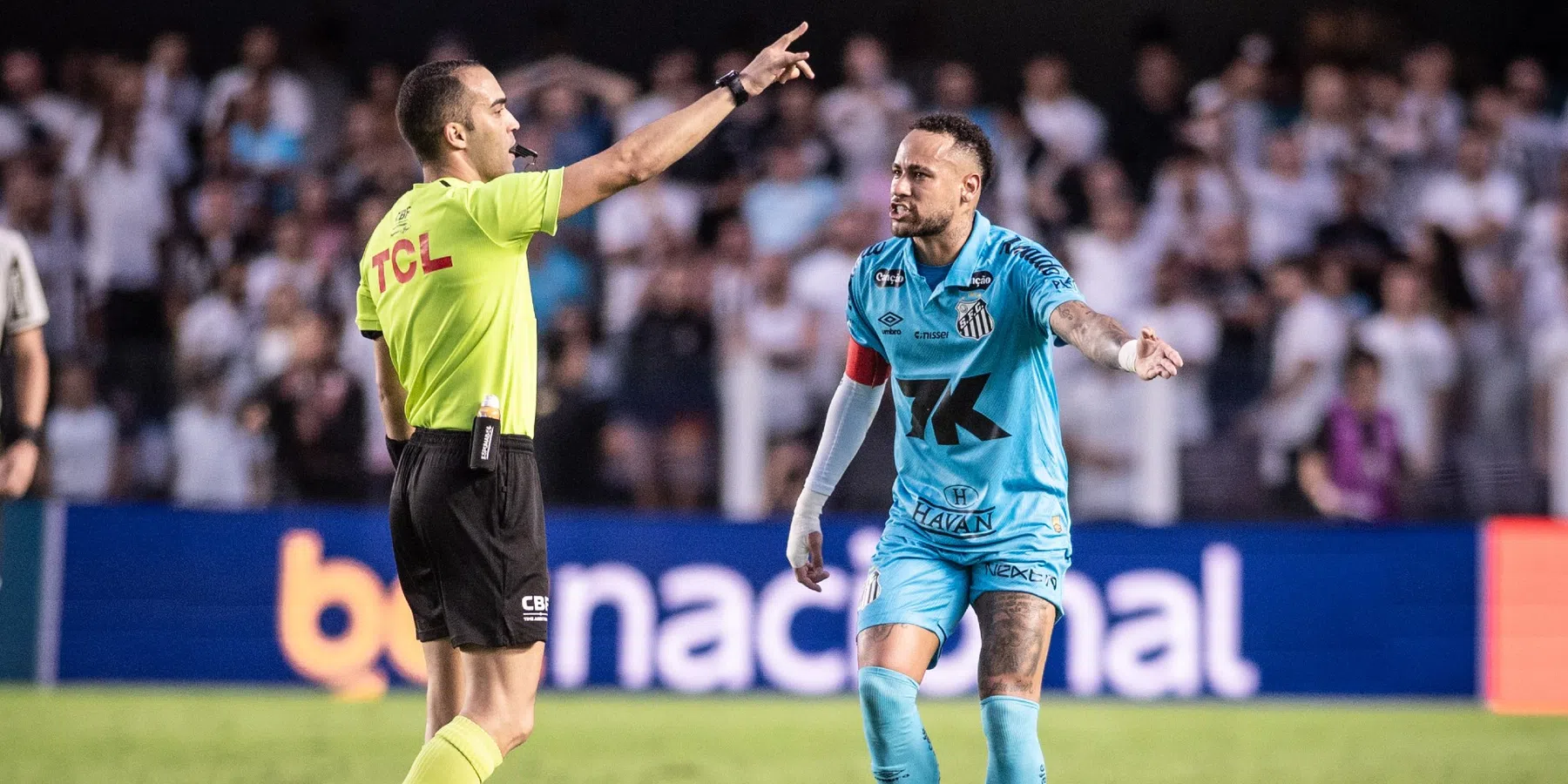 Neymar krijgt bizarre rode kaart in dienst van Santos