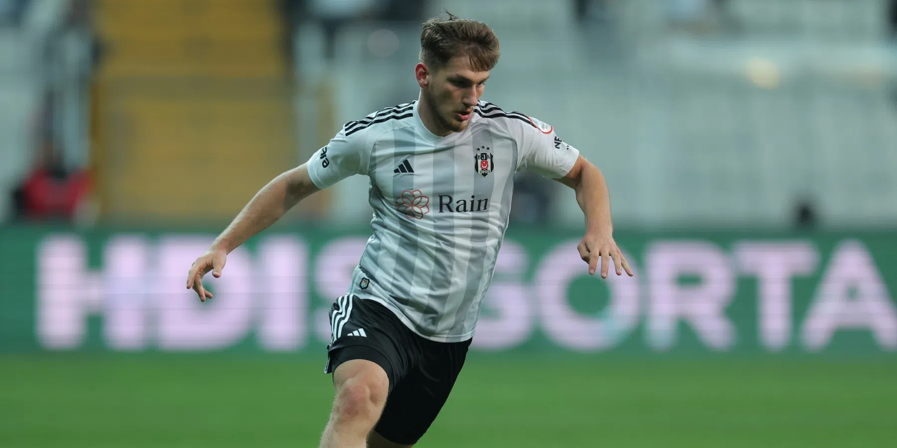 'FC Utrecht doet huurvoorstel voor Besiktas-aanvaller Kiliçsoy'