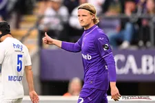 Thumbnail for article: 'Ajax-target' staat voor transfer: 'Ik wil nog in een grote competitie spelen' 