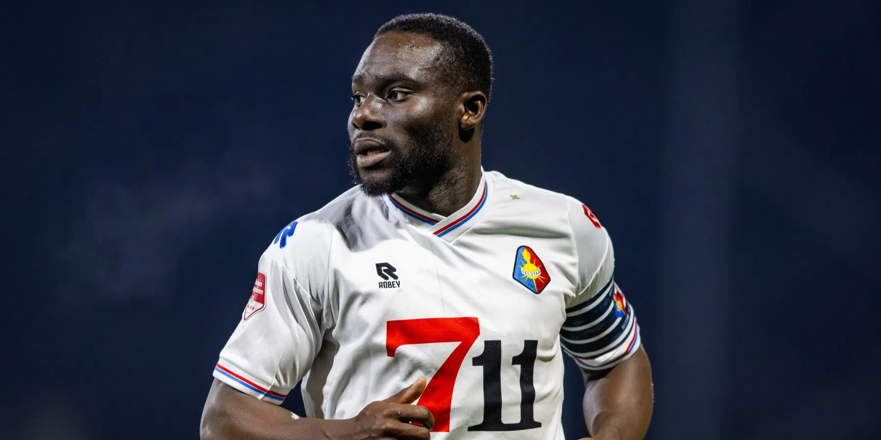 Mitch Apau niet met Telstar naar Eredivisie