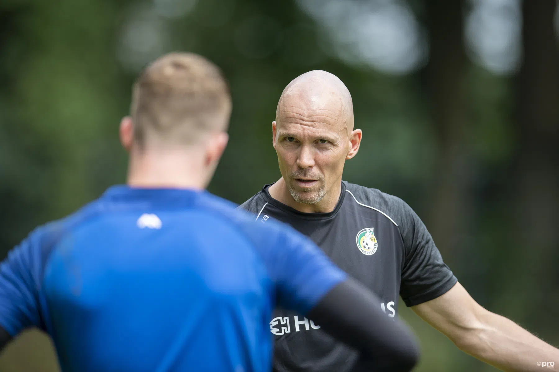 'Ajax strikt voormalig keeperstrainer Heerenveen'