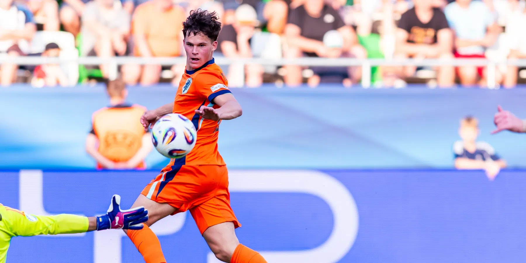 Theo Janssen zeer lovend over Thom van Bergen bij Jong Oranje