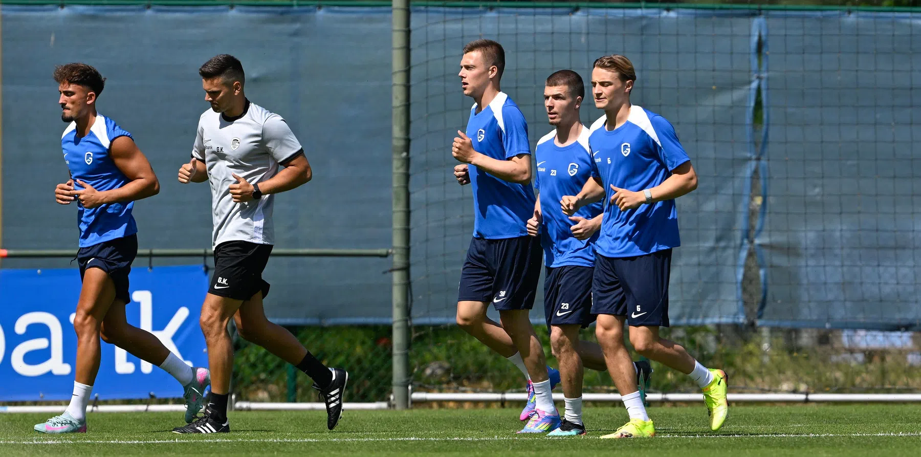 Genk trainde voor het eerst, met Heymans én Zeqiri