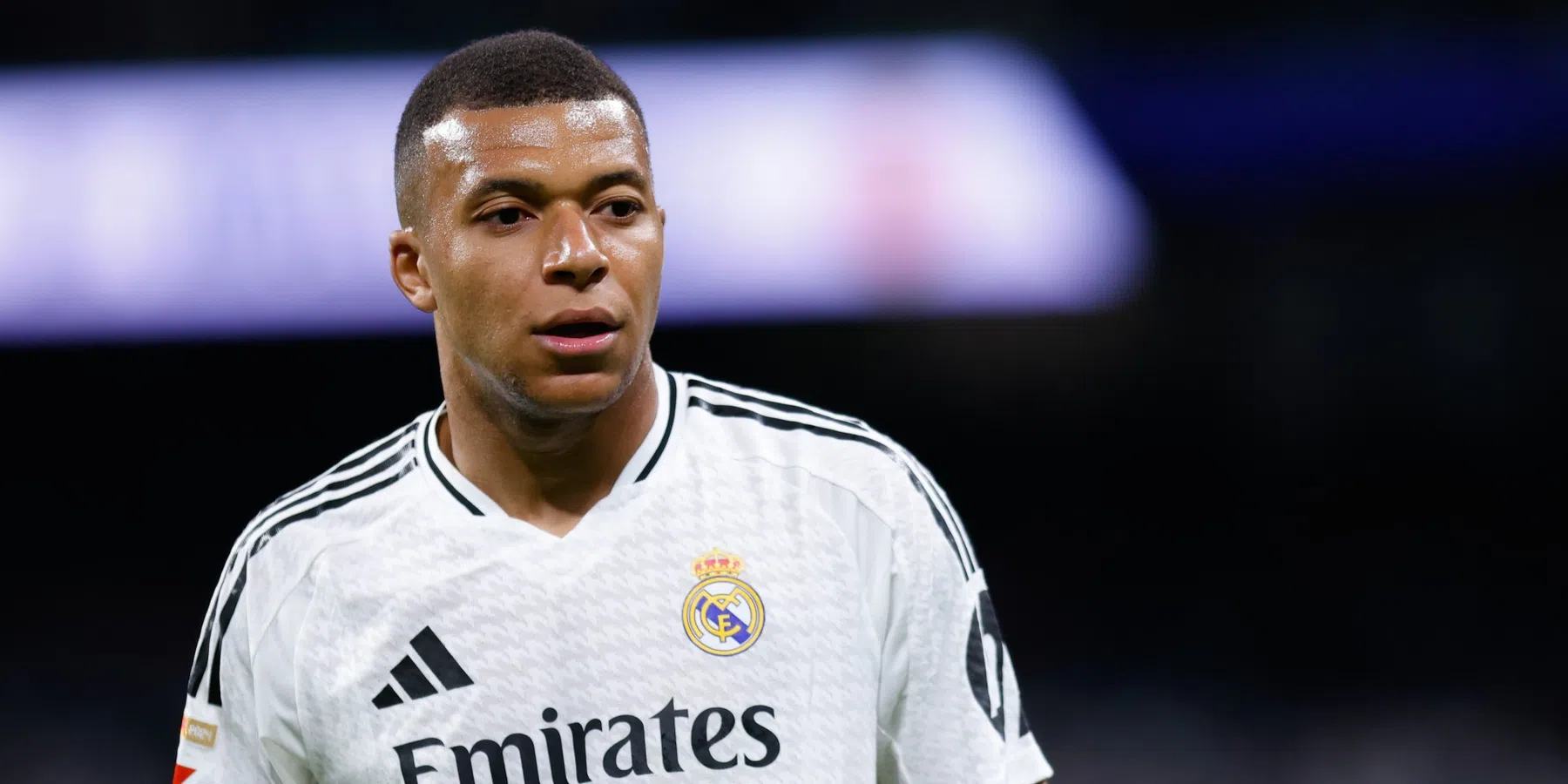 Mbappé trekt aanklacht tegen PSG in