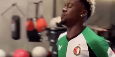 Buitenspel: PSV’er plaatst video in Feyenoordshirt