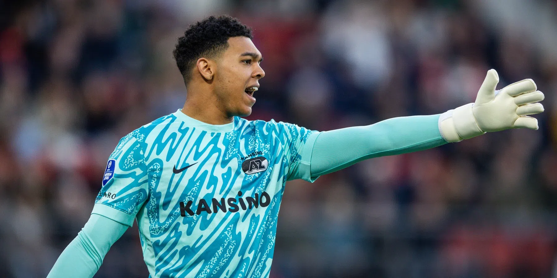 AZ verlengt met Rome-Jayden Owusu-Oduro