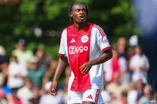 Ajax-fans spotten dissonant én uitblinker in oefenduel: 'Wordt bizar goed'