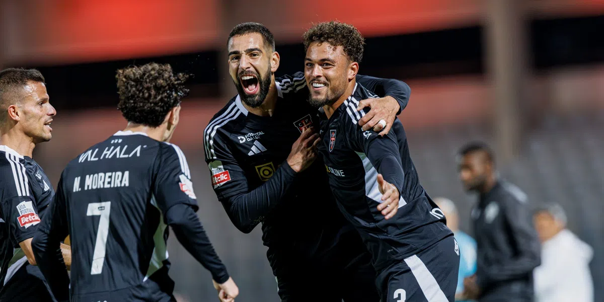 'Recordtransfer voor Kluivert-telg: contract voor vijf jaar bij Olympique Lyon'