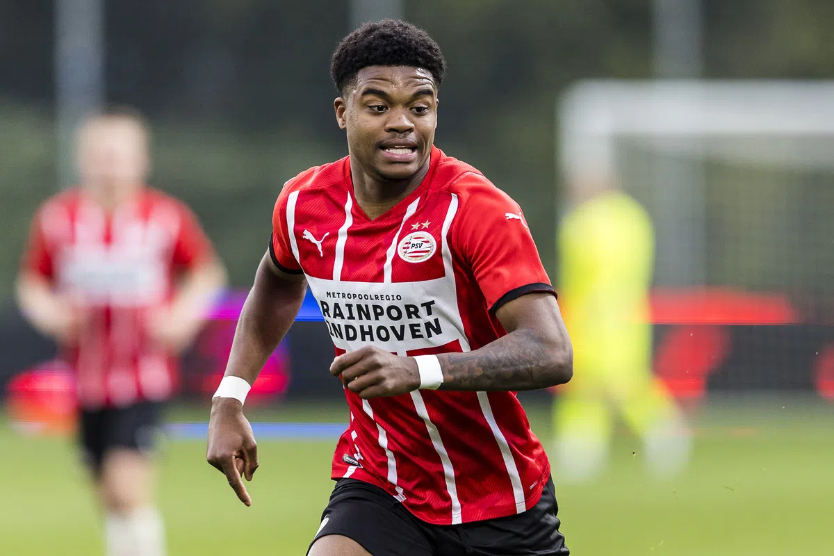 PSV-jeugdexponent staat na Portugees avontuur voor transfer, ook interesse uit KKD