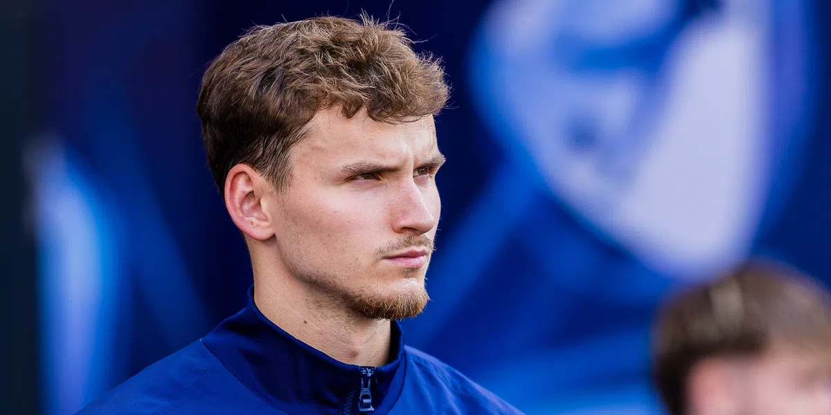 'Onzekerheid' over Feyenoord-target Van den Berg: Duitse ploeg ook geïnteresseerd'