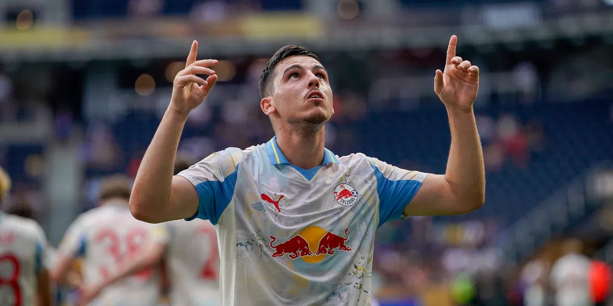 Gloukh onthult Ajax-voorbeeld en stelt duidelijk doel: '15 goals en 10 assists'