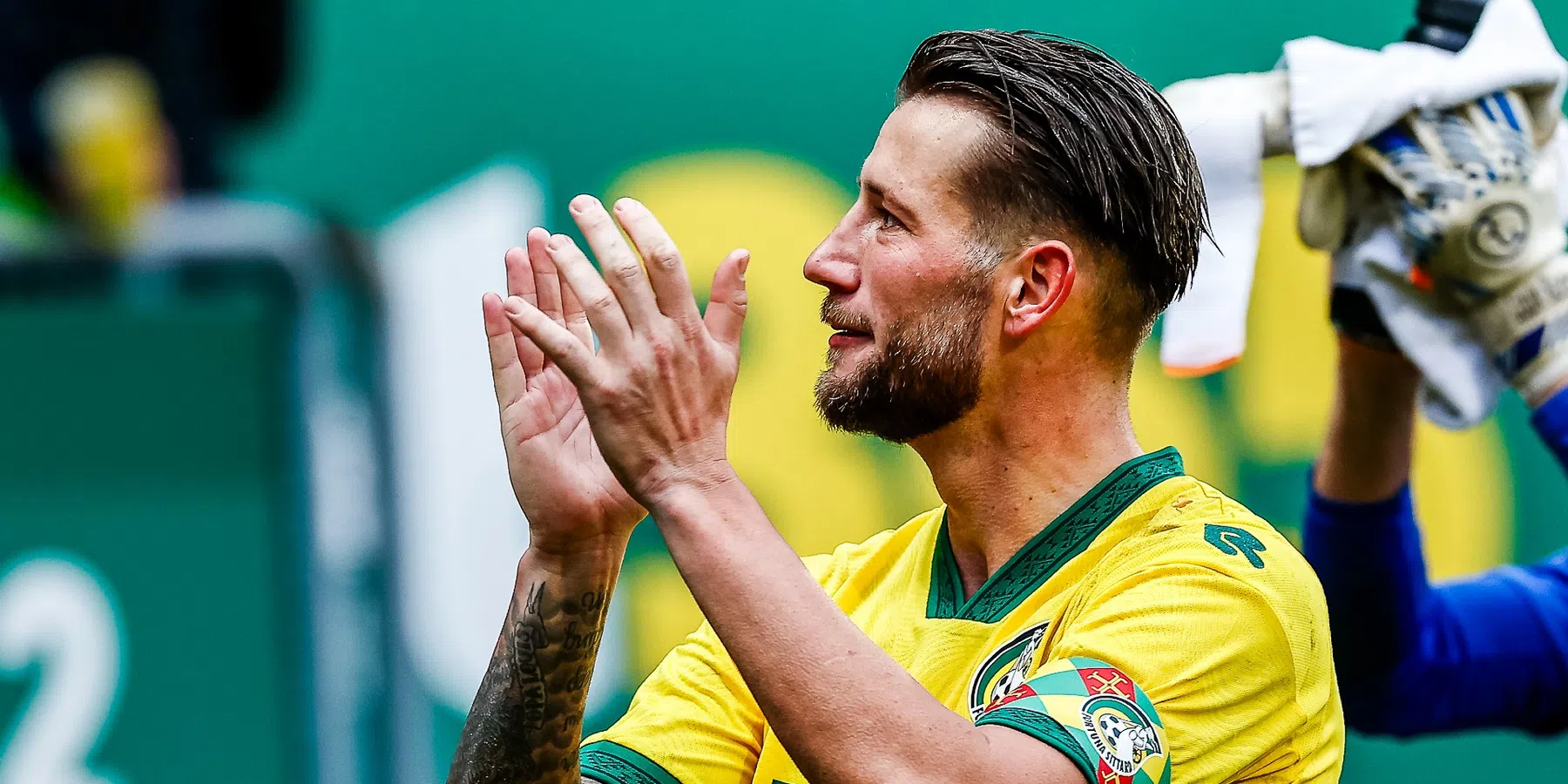 Oud-Ajax-speler Mitchell Dijks duikt plots op bij CD Eldense