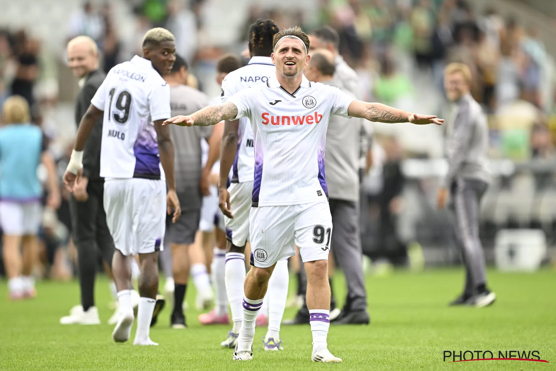 PhotoNews