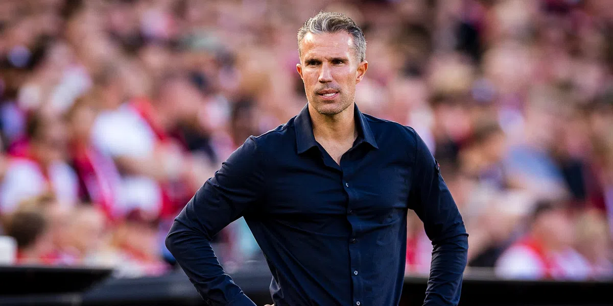 Van Persie heeft nieuws uit Feyenoord-ziekenboeg: 'Hij is er voorlopig niet bij'