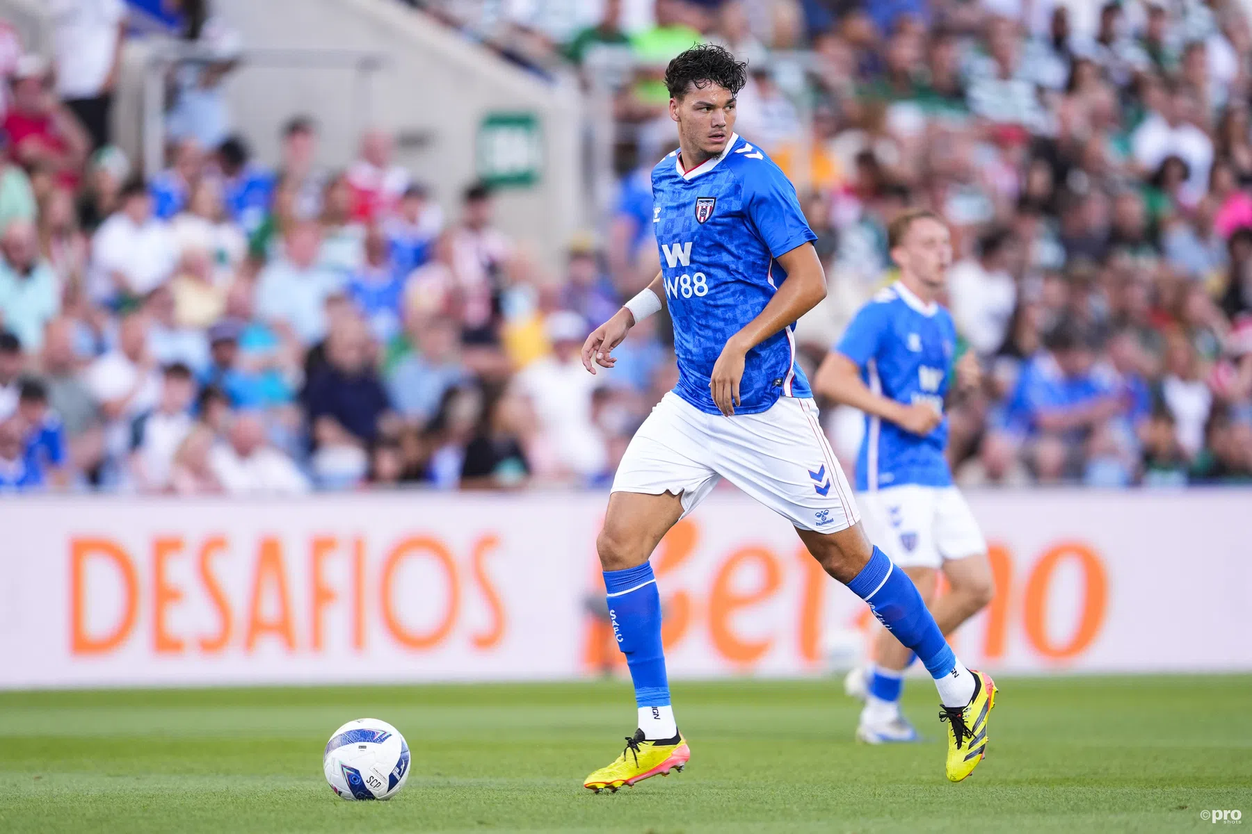 Jenson Seelt blij bij Wolfsburg van Simonis: 'Dit is echt een grote club'