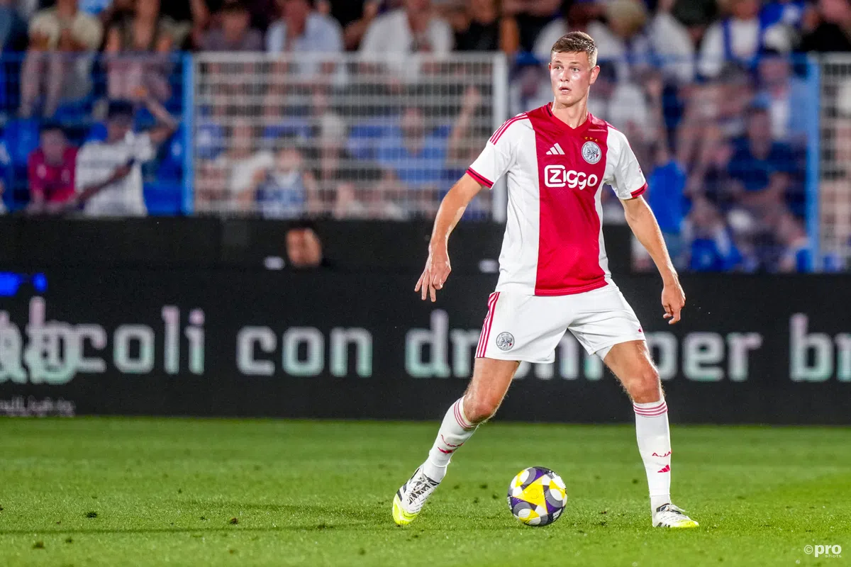 FC Groningen toont interesse in jonge Ajax-verdediger en hoopt op huurdeal