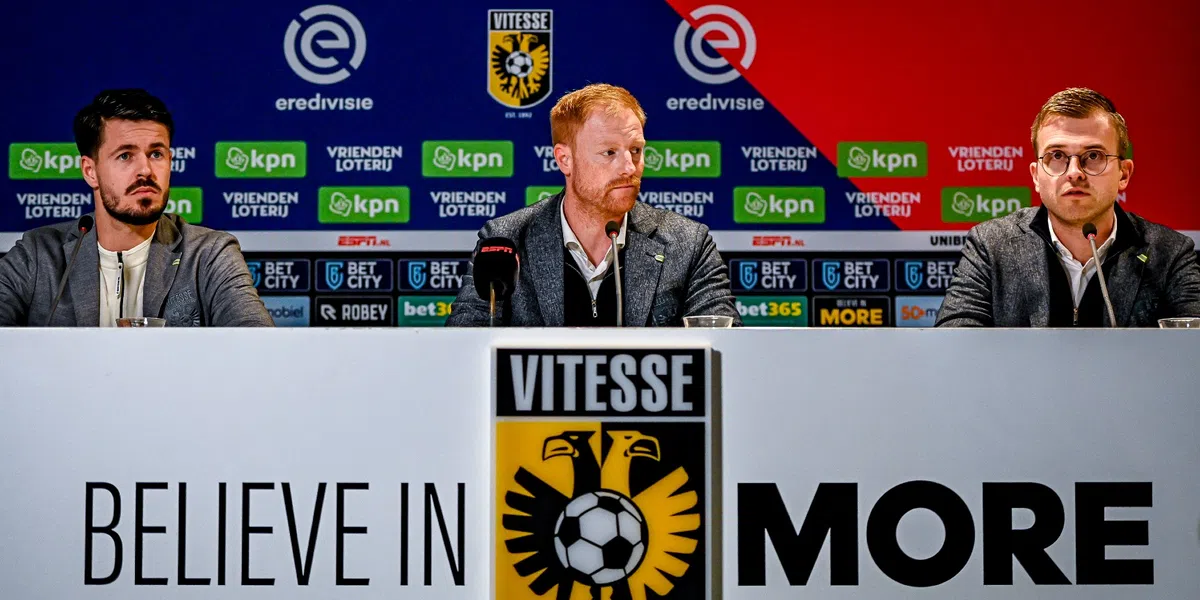Pijnlijk: laatst overgebleven directeur trekt deur achter zich dicht bij Vitesse