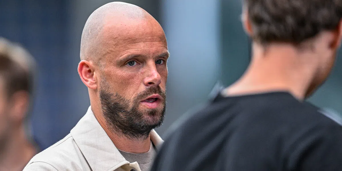 Jansen kraakt 'enorme Eredivisie-club' na eerste duel: 'Selectie is pure armoede'