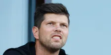 Huntelaar plots als assistent-trainer op het veld: 'Ik hoor het vanzelf'