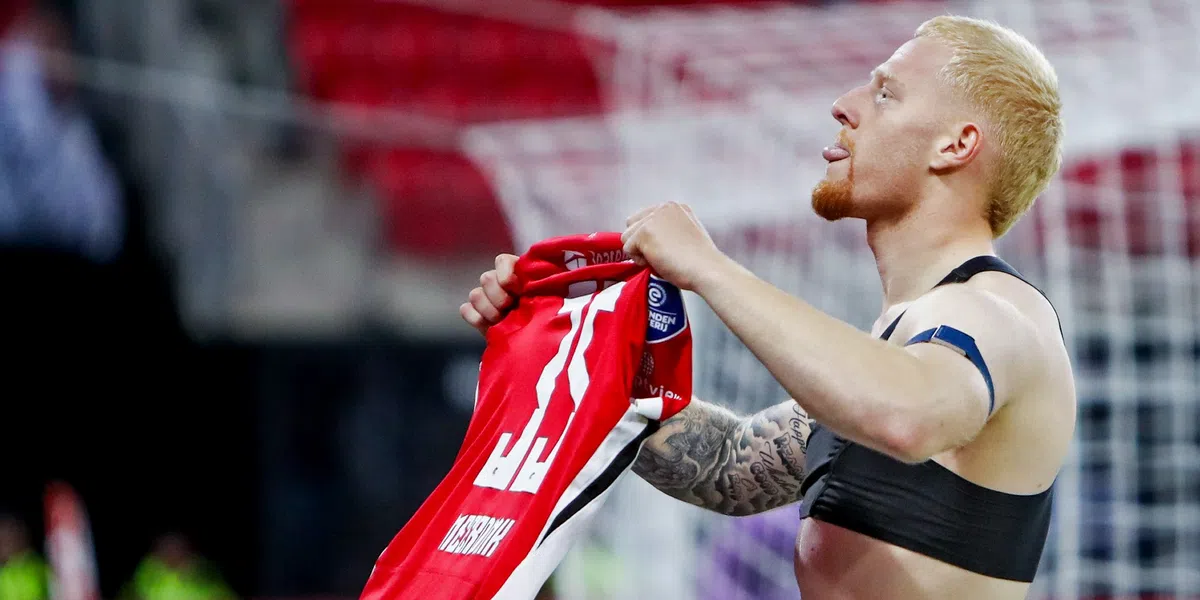 LIVE: Meerdink in de spits bij AZ in Conference League-return tegen Vaduz