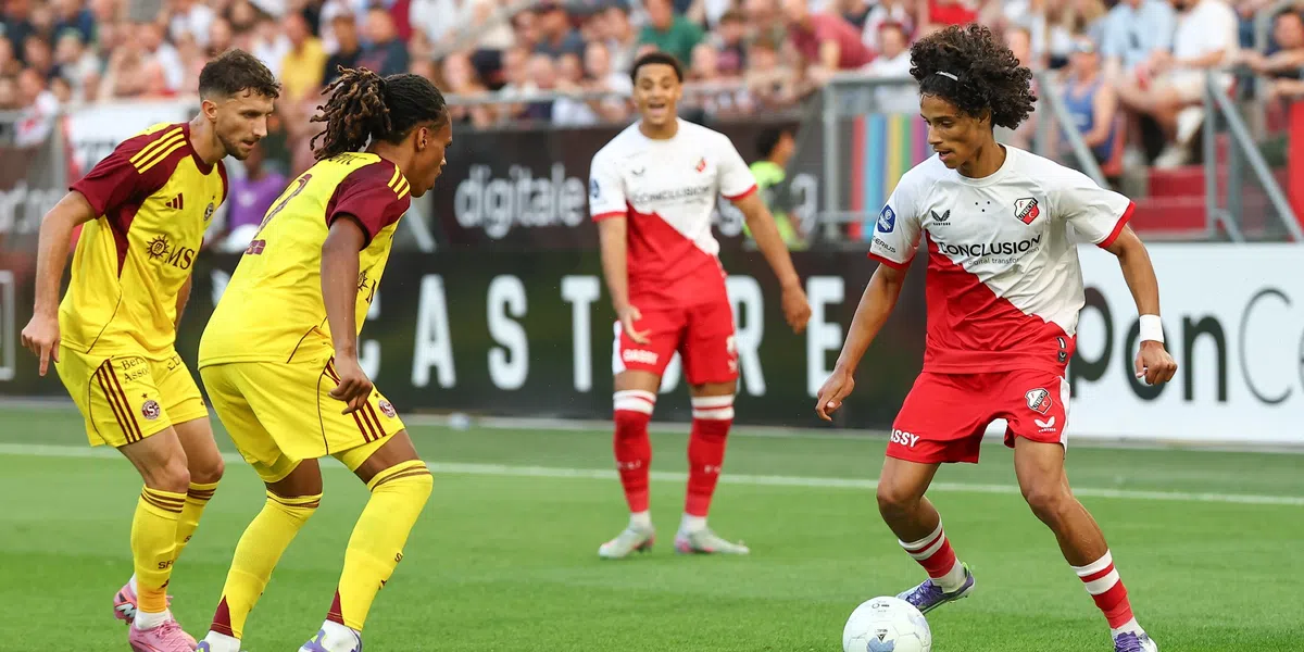LIVE: FC Utrecht sterker in eerste halfuur, Zechiël dicht bij openingstreffer