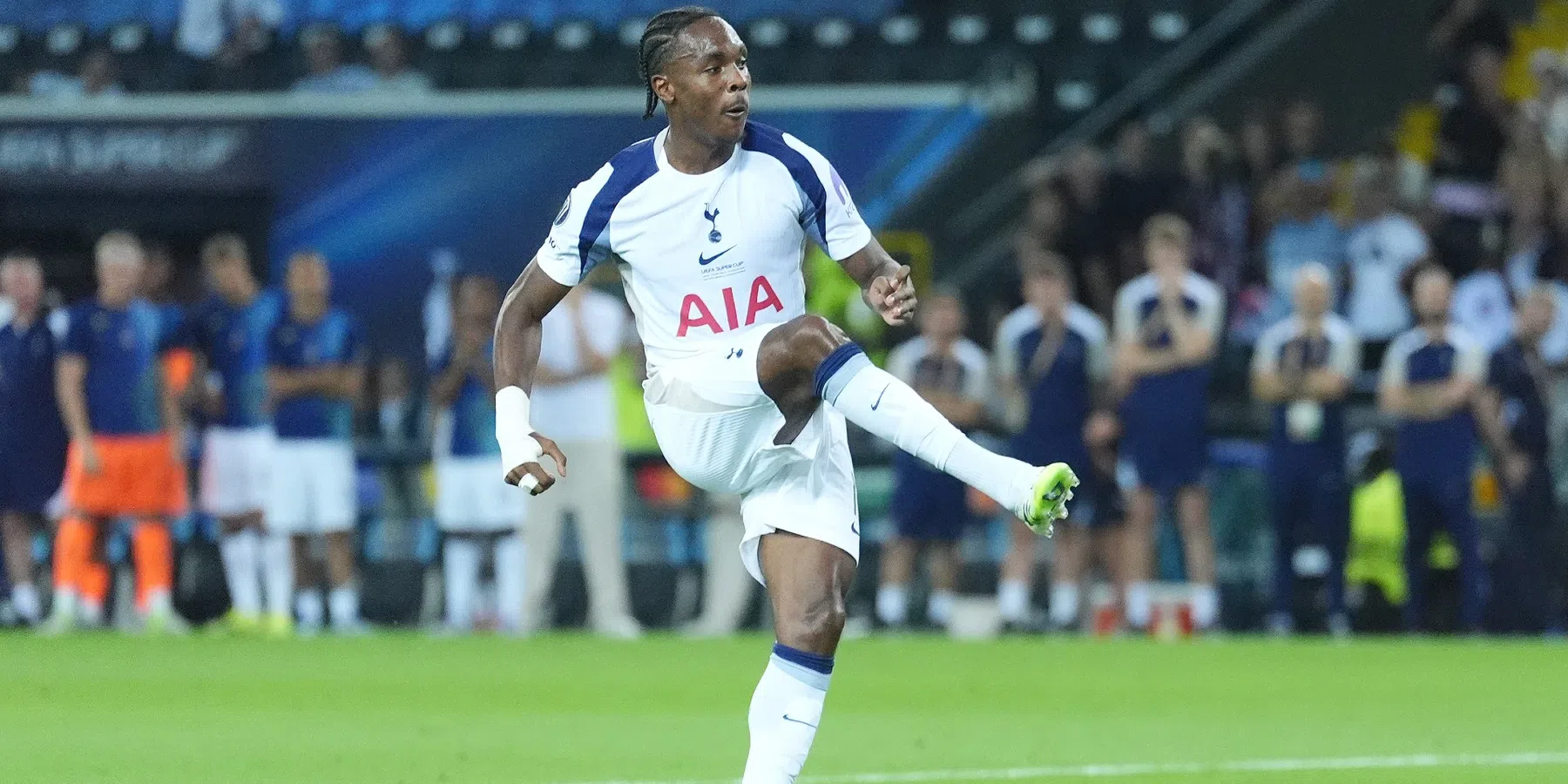 Spurs deelt statement na racisme tegen Tel