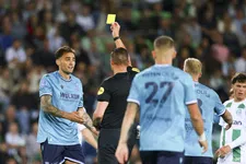 Thumbnail for article: 'Superzuur' gevoel bij Heerenveen: 'Nee, nog niets tegen Noppert gezegd'