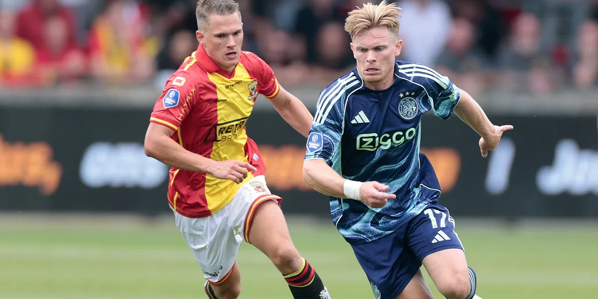 Ajax-bankzitter sluit uitgaande transfer uit: 'Ik ben blij hier'